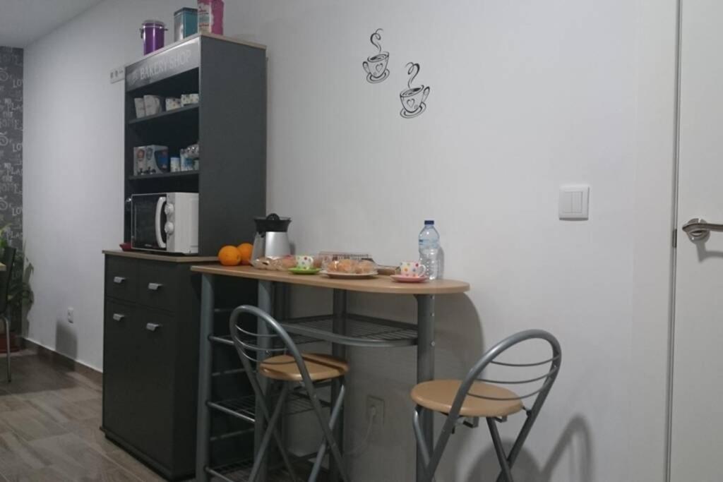Espacioso Y Centrico Piso Con Zona Chill-Out Alicante Bagian luar foto