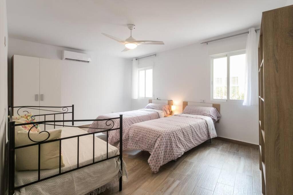 Espacioso Y Centrico Piso Con Zona Chill-Out Alicante Bagian luar foto