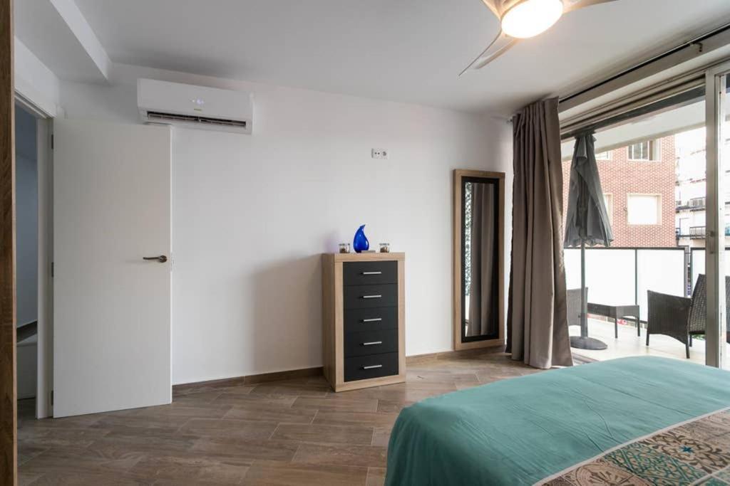 Espacioso Y Centrico Piso Con Zona Chill-Out Alicante Bagian luar foto