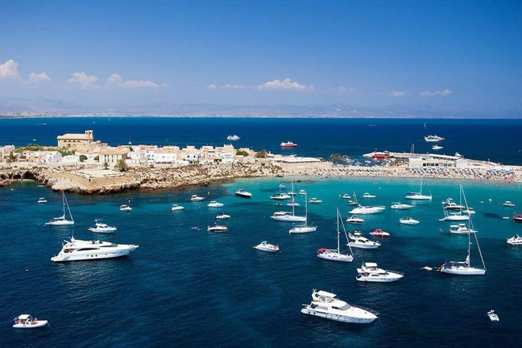 Espacioso Y Centrico Piso Con Zona Chill-Out Alicante Bagian luar foto