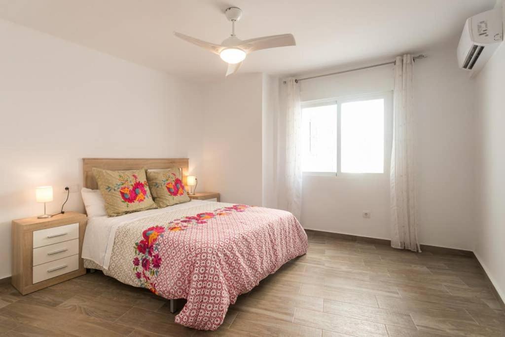 Espacioso Y Centrico Piso Con Zona Chill-Out Alicante Bagian luar foto